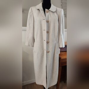 Elegant Women's Beige Trench Coat